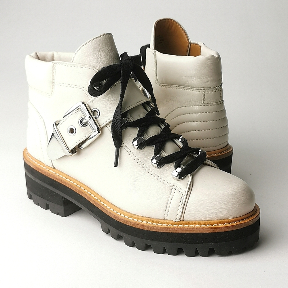 Marc Fisher Indre Lace Up Lug Sole Hiker Boots size 5